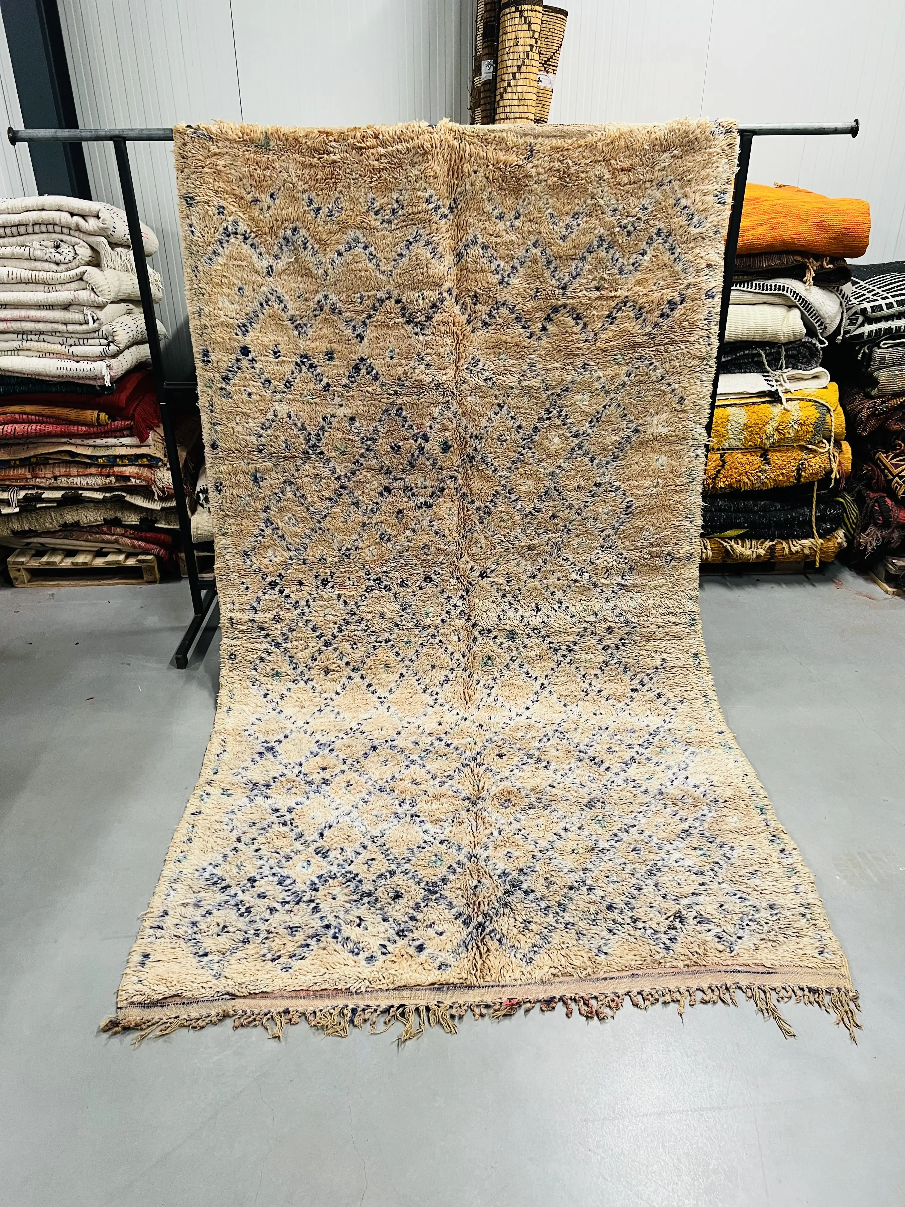 Beni Mguild Rug 300 x 167 - Moroccan Beni Ouarain rug