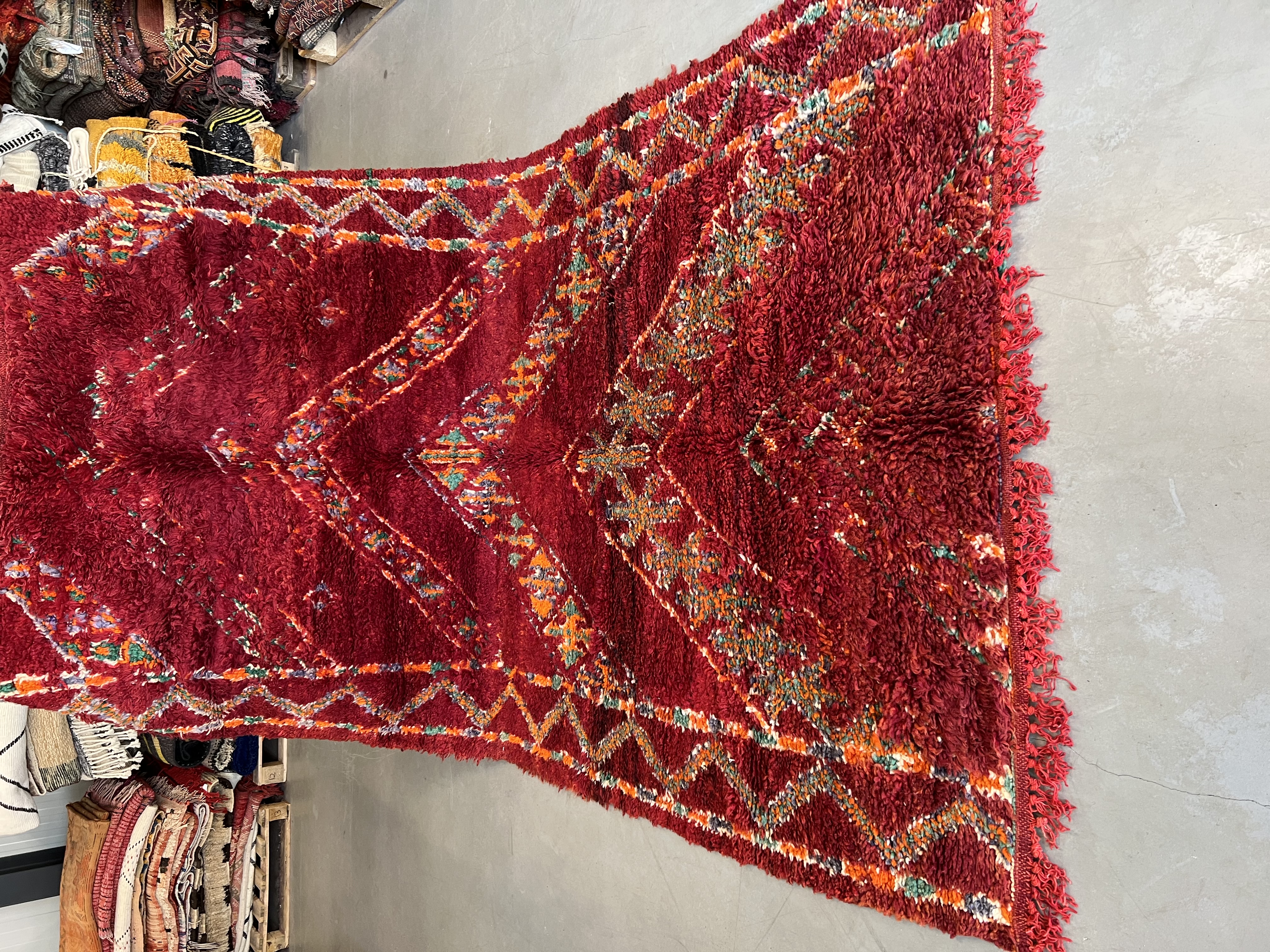 Beni Mguild Rug 280 x 166 - Moroccan Beni Ouarain rug