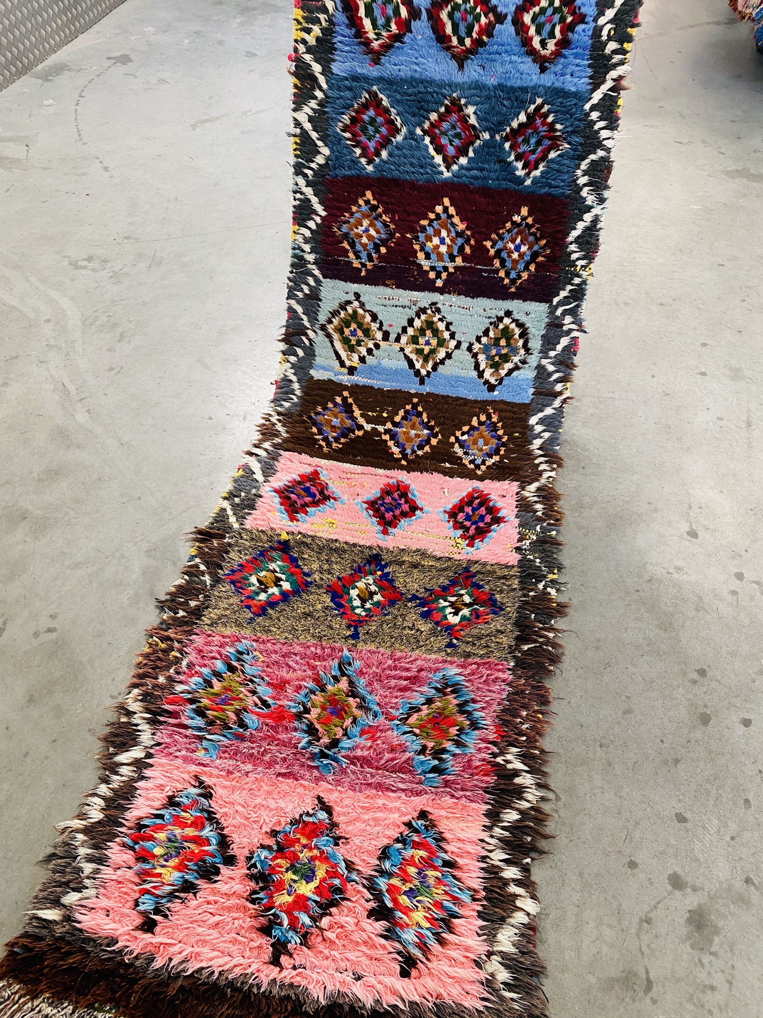 Bouicherouite 263 x 74 SOLD - Moroccan Beni Ouarain rug