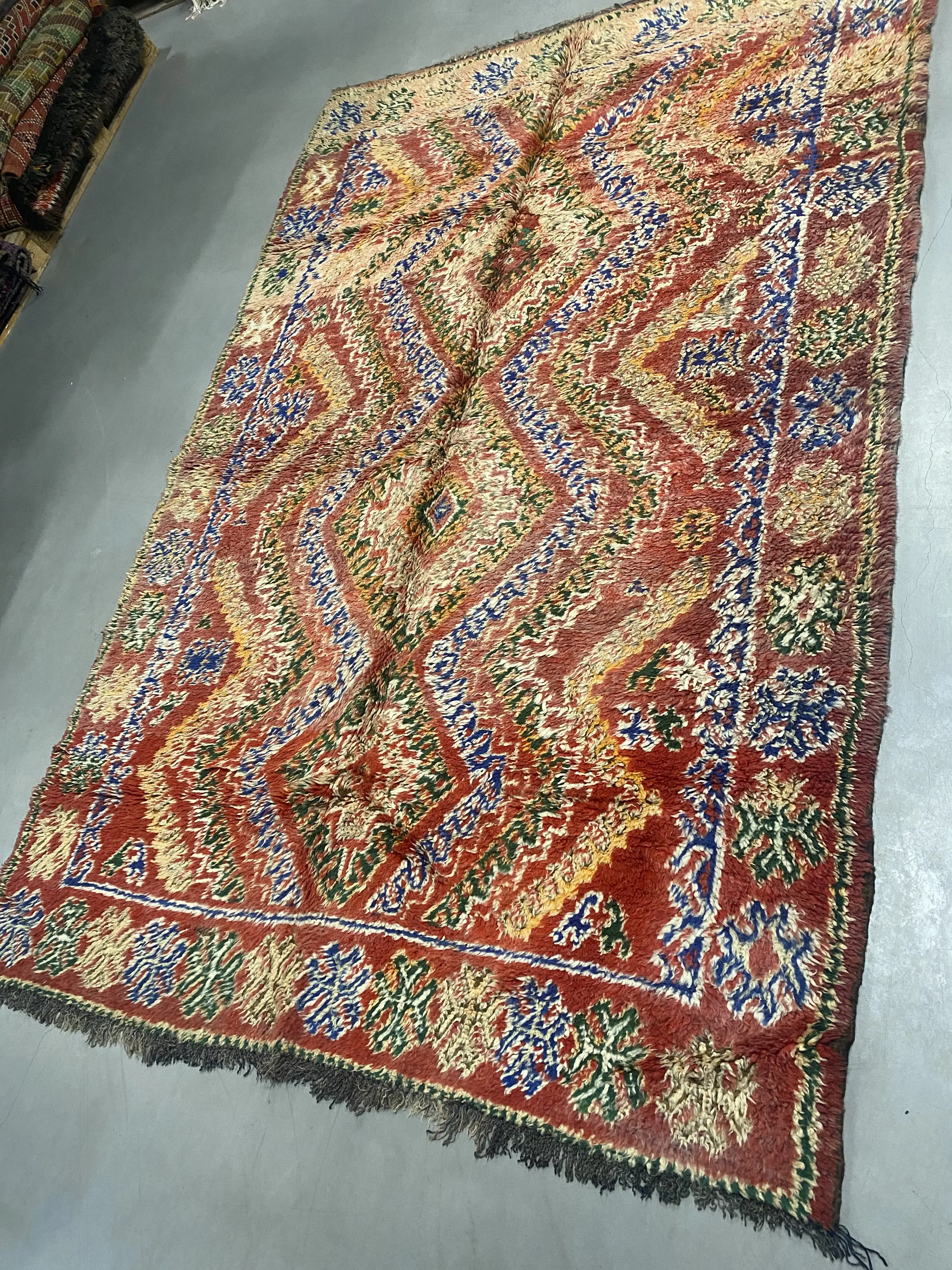 Beni Mguild 296 x 187 - Moroccan Beni Ouarain rug