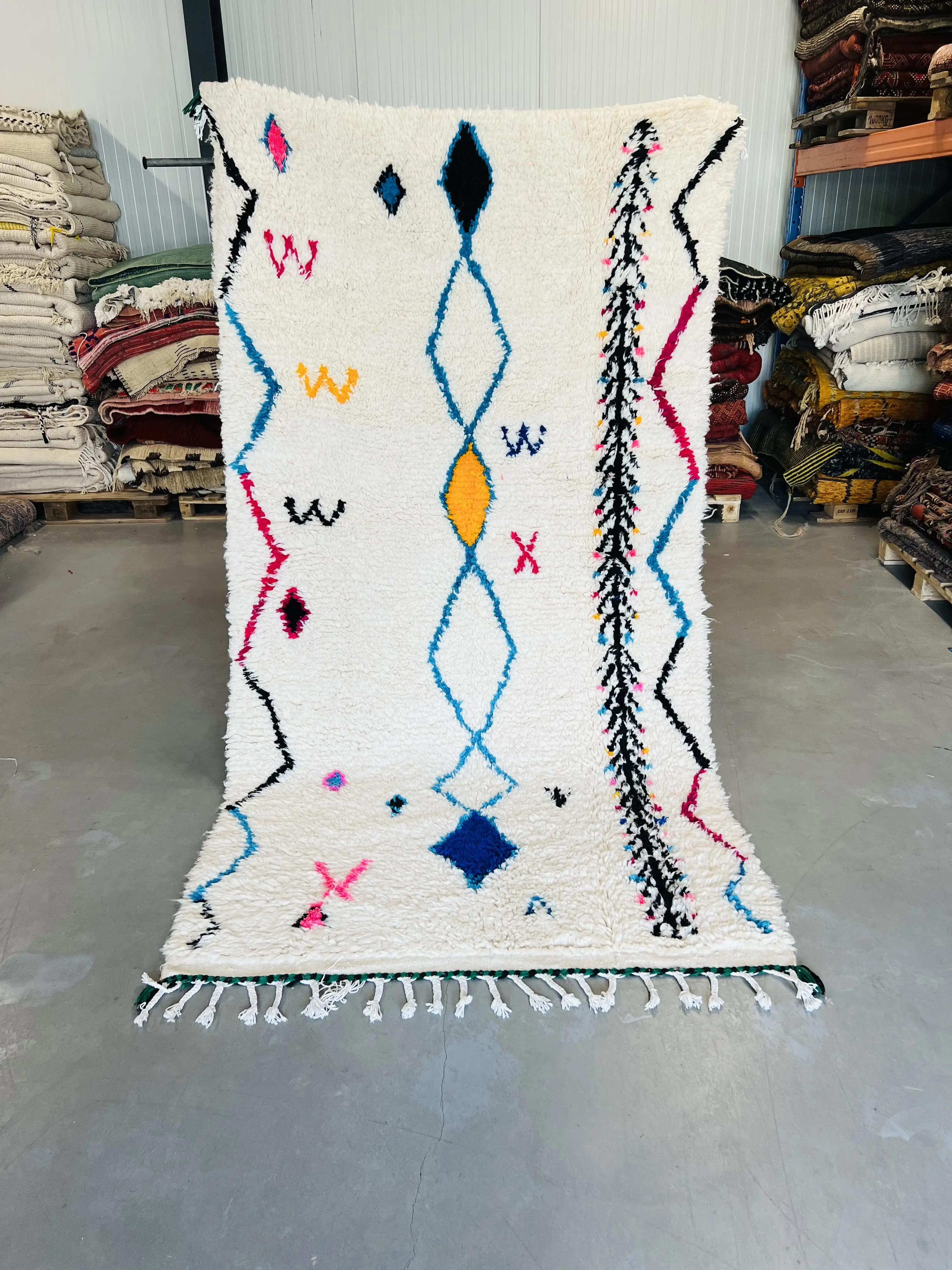 Azilal Rug 264 x 139 - Moroccan Beni Ouarain rug