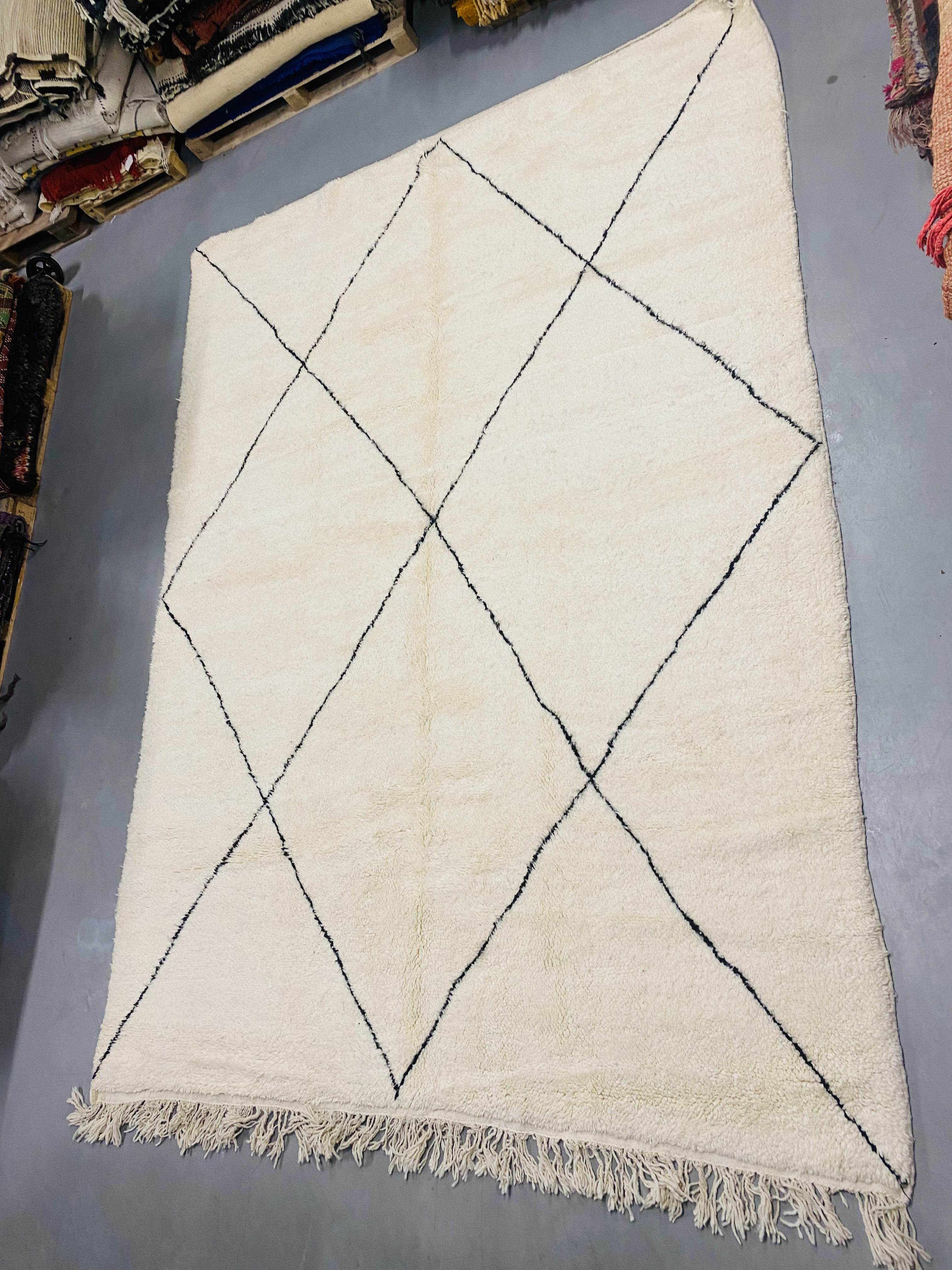 Modern Beni Ouarain Classic Customized - Moroccan Beni Ouarain rug