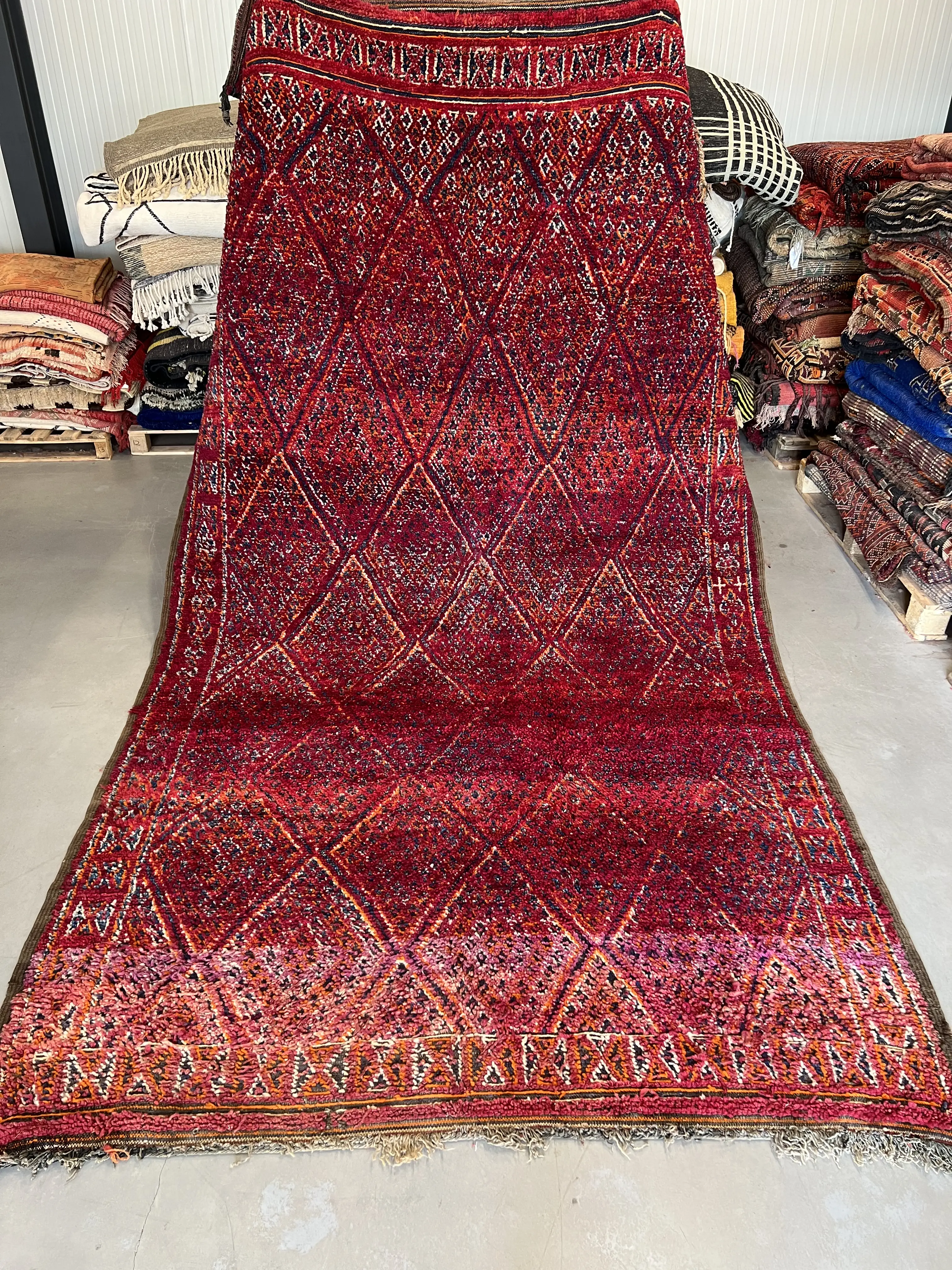Beni Mguild Rug 362 x 200 - Moroccan Beni Ouarain rug