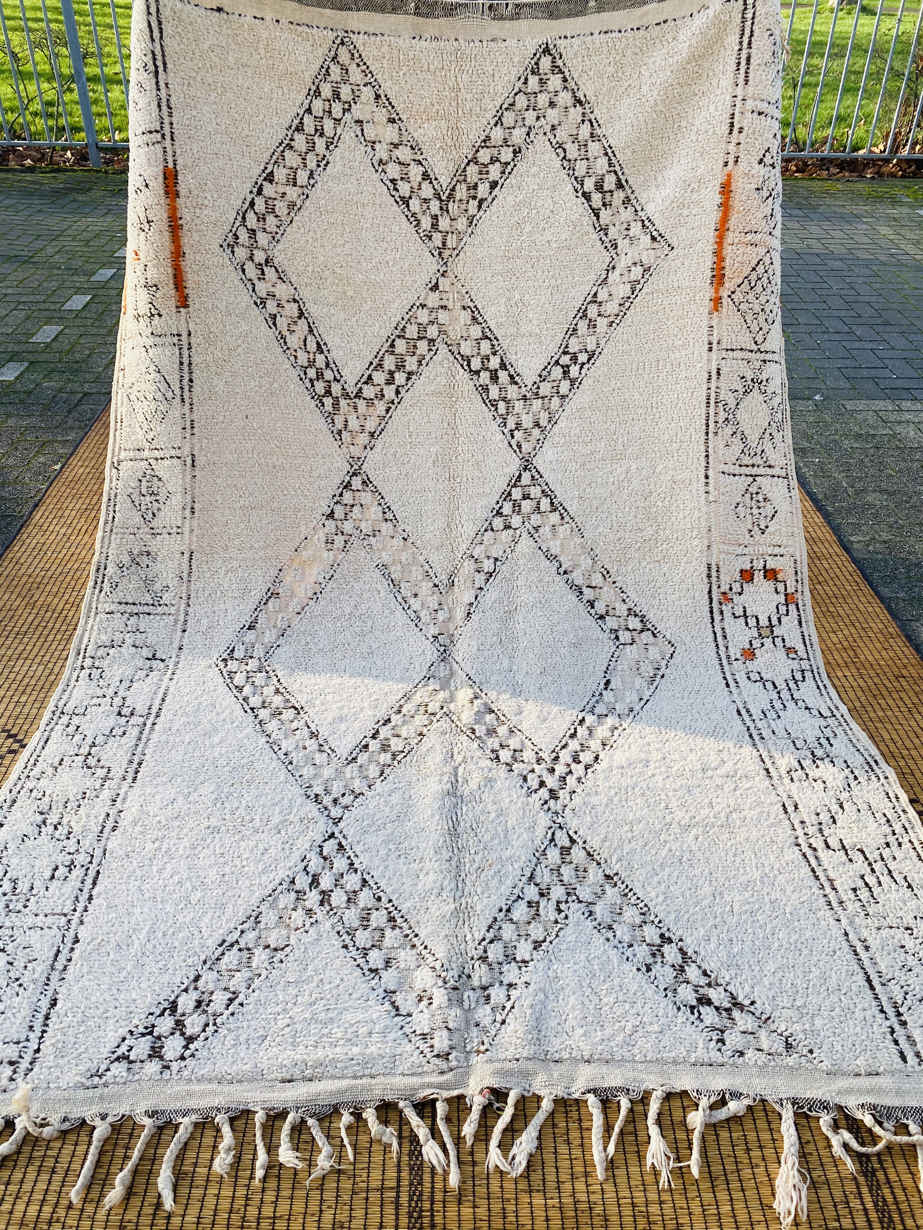 Vintage Beni Ouarain 286 x 176 - Moroccan Beni Ouarain rug