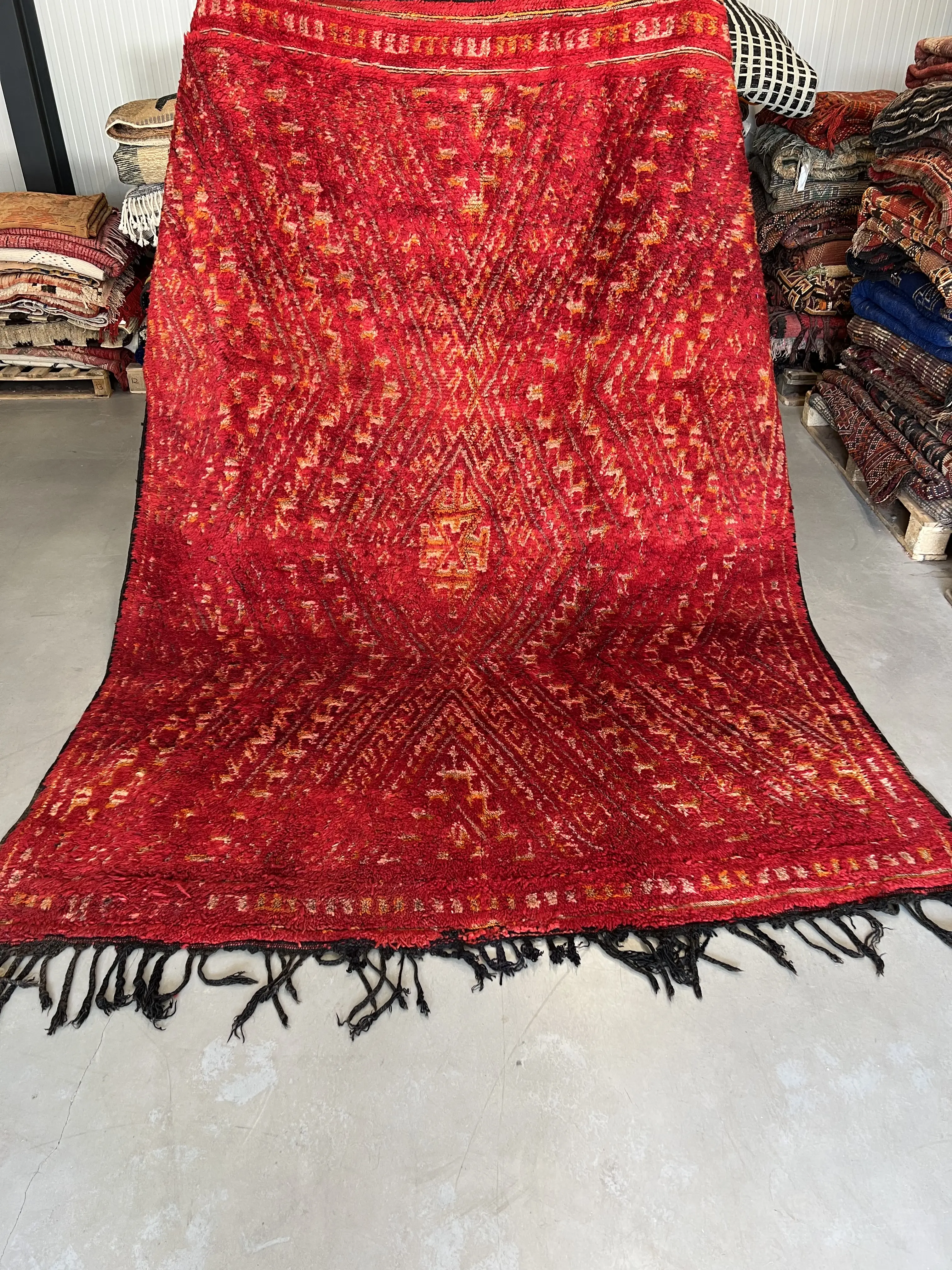Beni Mguild 275 x 200 - Moroccan Beni Ouarain rug