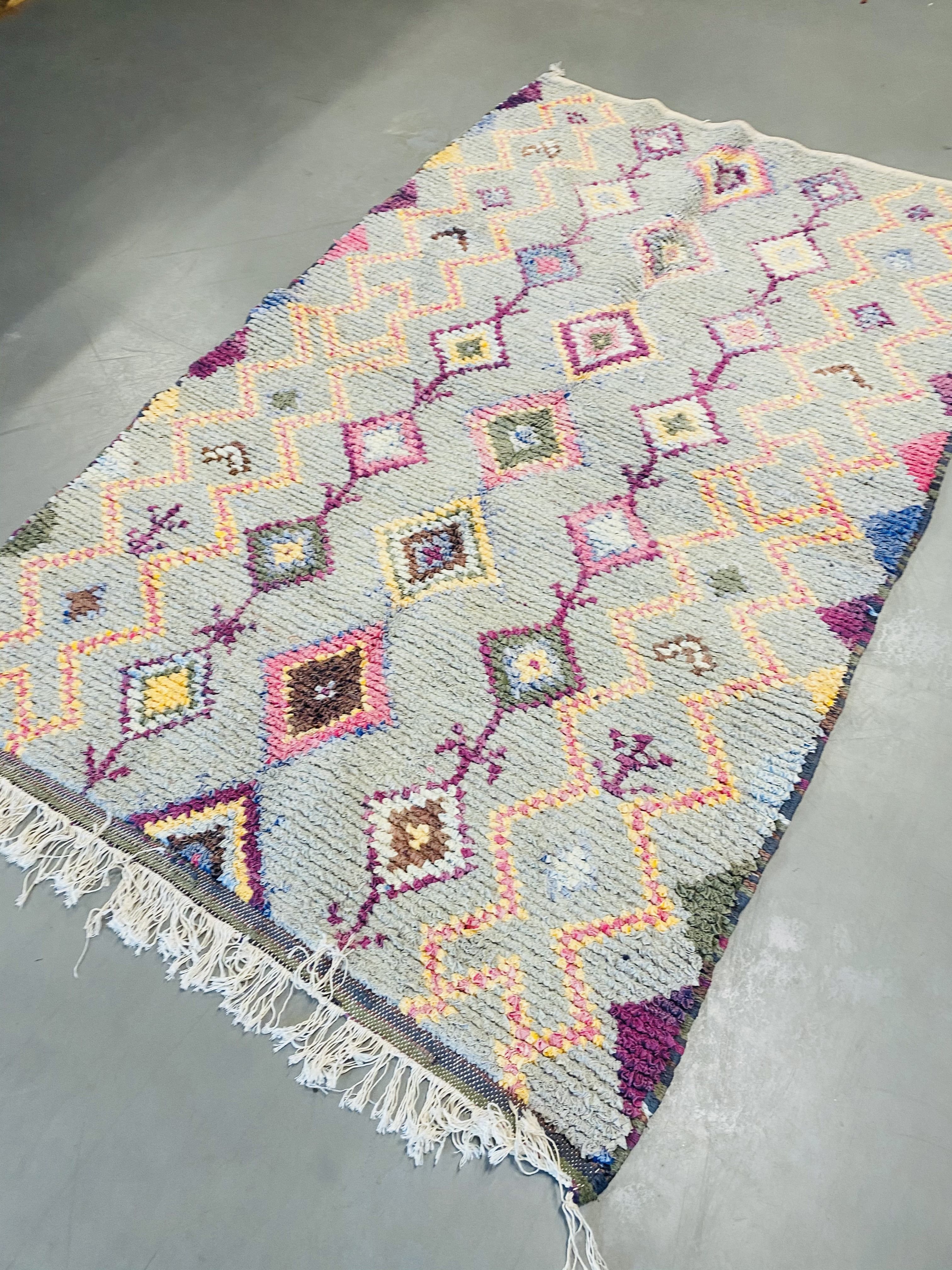 Boucherouite Rag Rug 216 x 136 - Moroccan Beni Ouarain rug