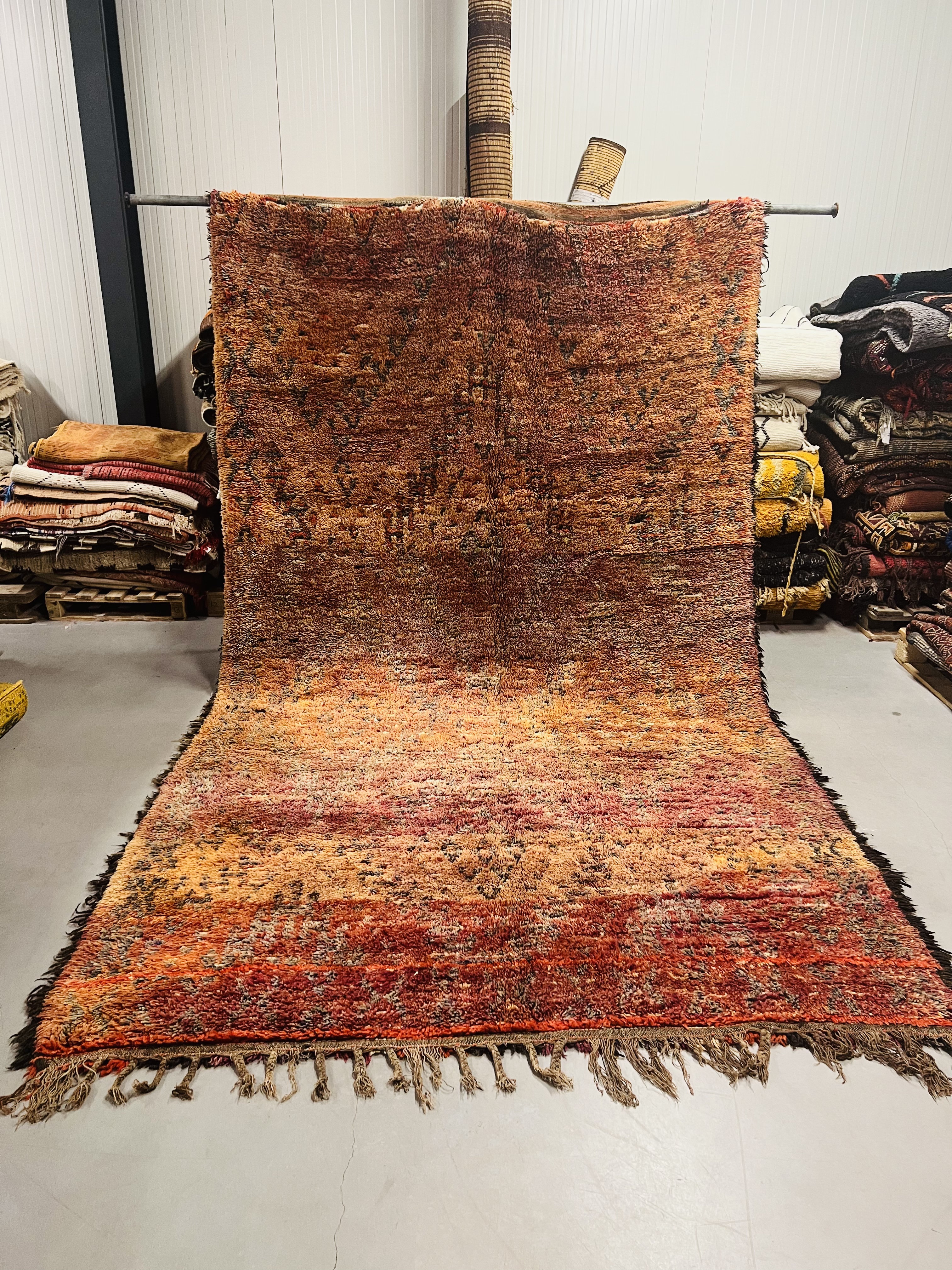 Beni Mguild Rug 347 x 203 - Moroccan Beni Ouarain rug