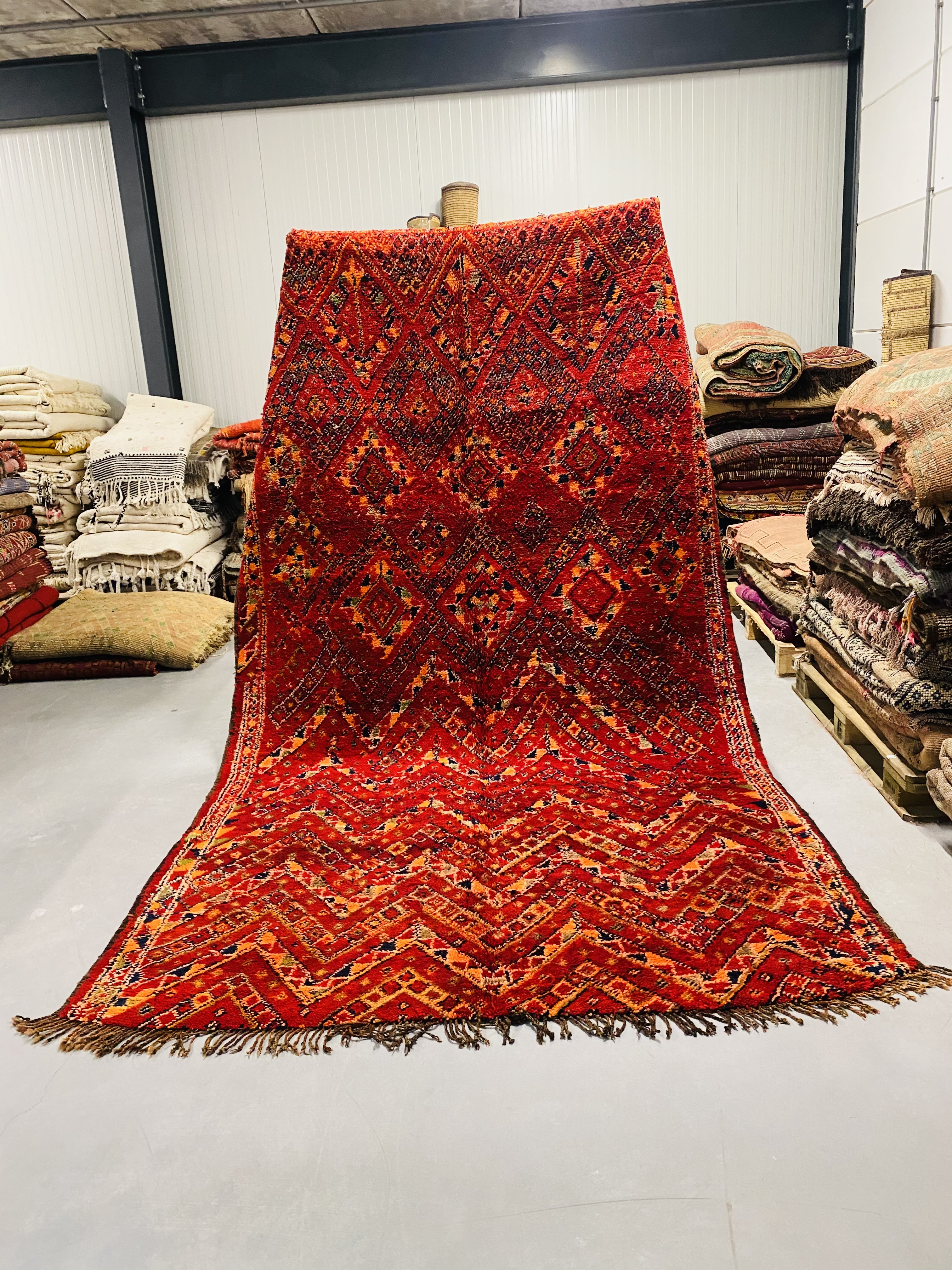 Beni Mguild Rug 328 x 186 - Moroccan Beni Ouarain rug