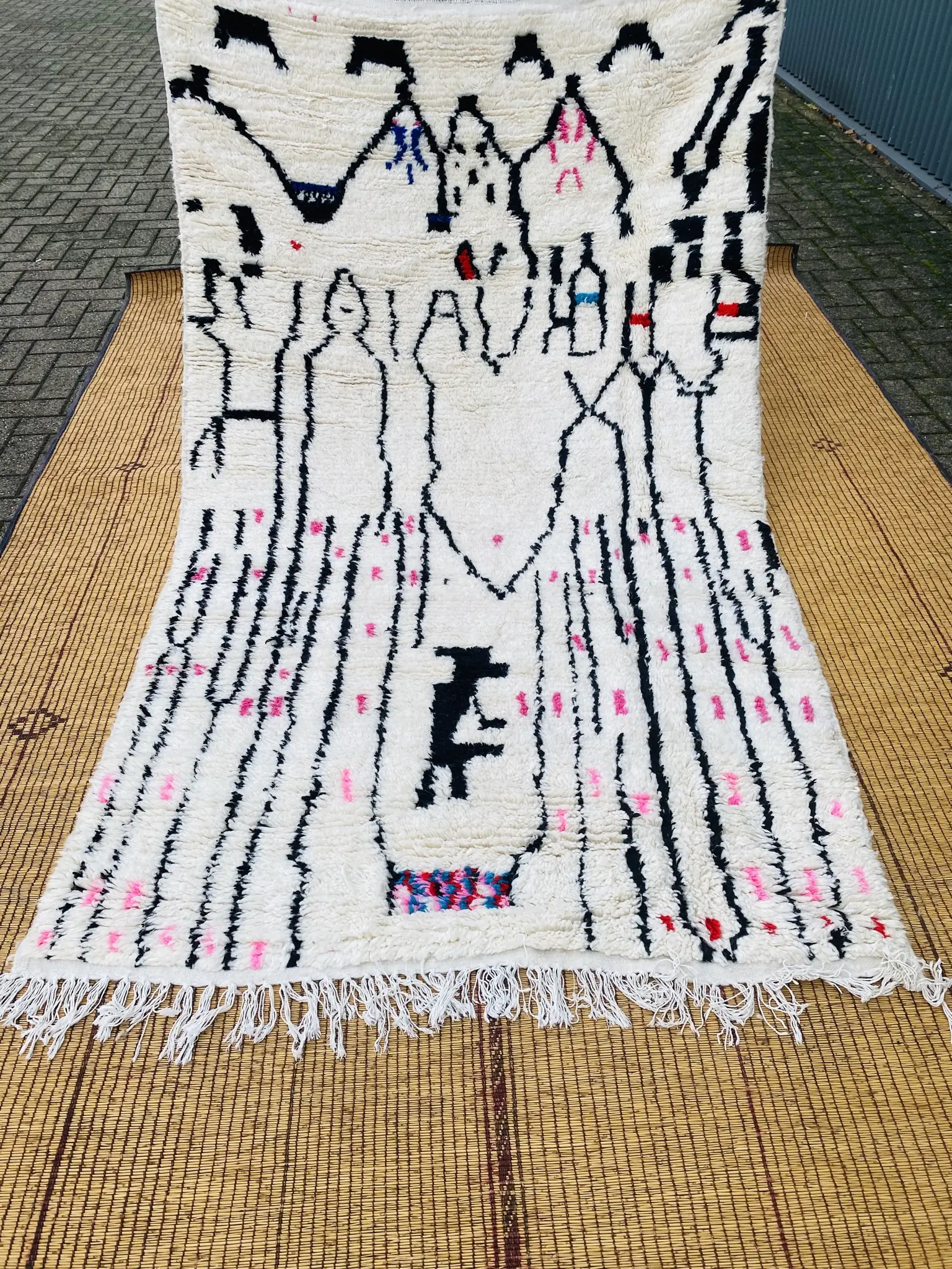 Azilal Rug 236 x 136 - Moroccan Beni Ouarain rug