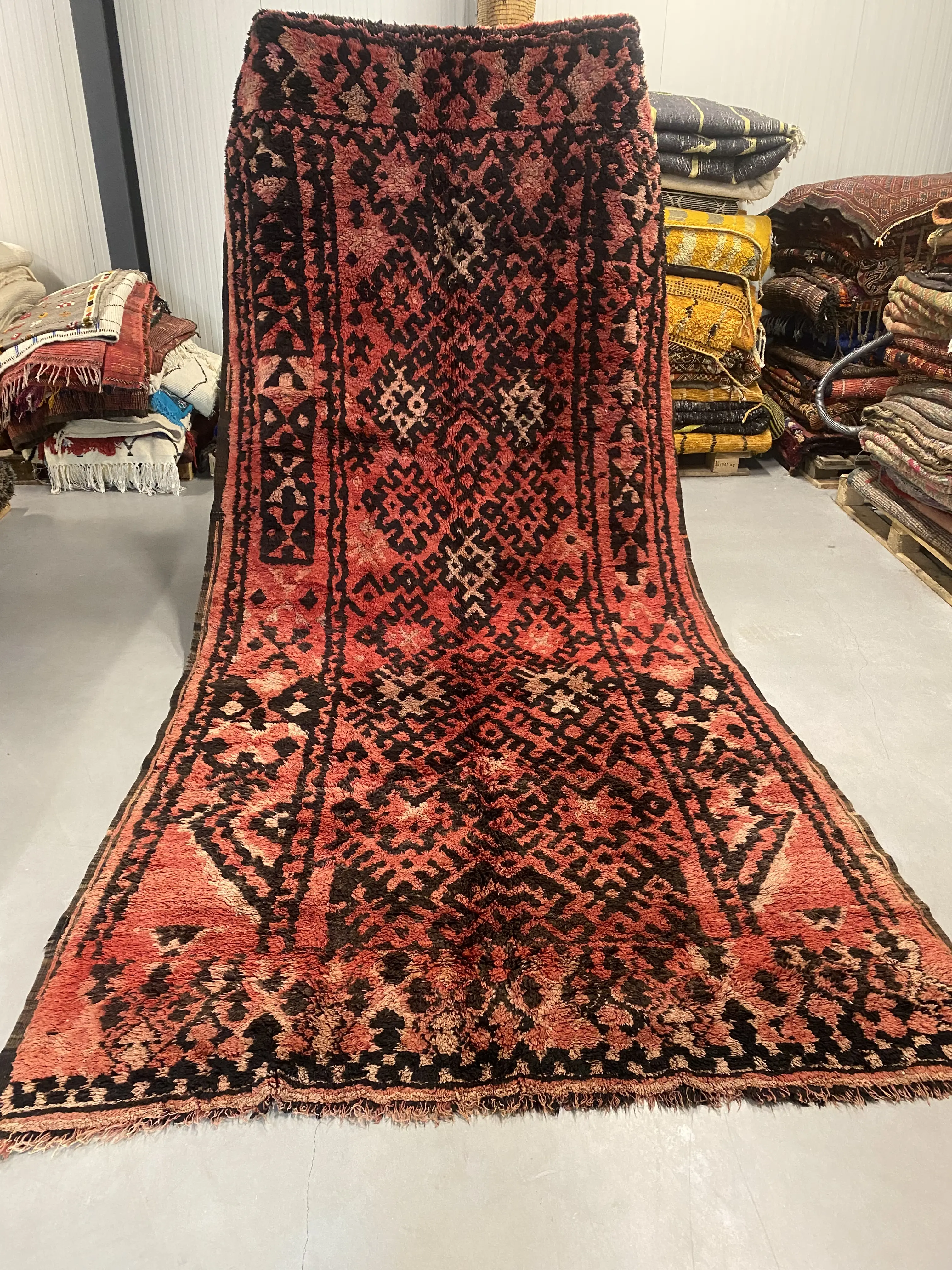Authentic Ait Seghrouchen Rug  375 x 172 - Moroccan Beni Ouarain rug