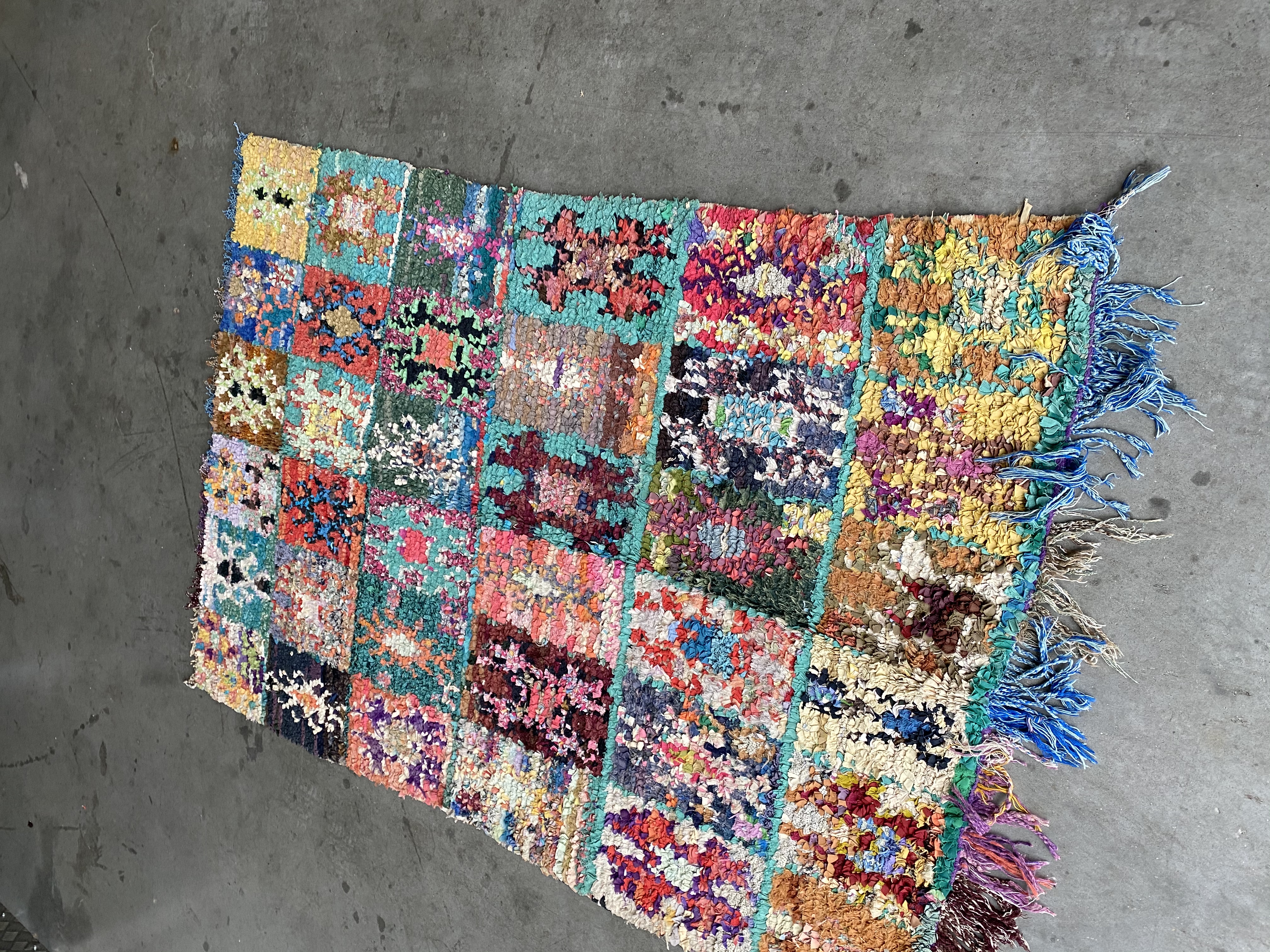 Bouicherouite 183 x 119 SOLD - Moroccan Beni Ouarain rug