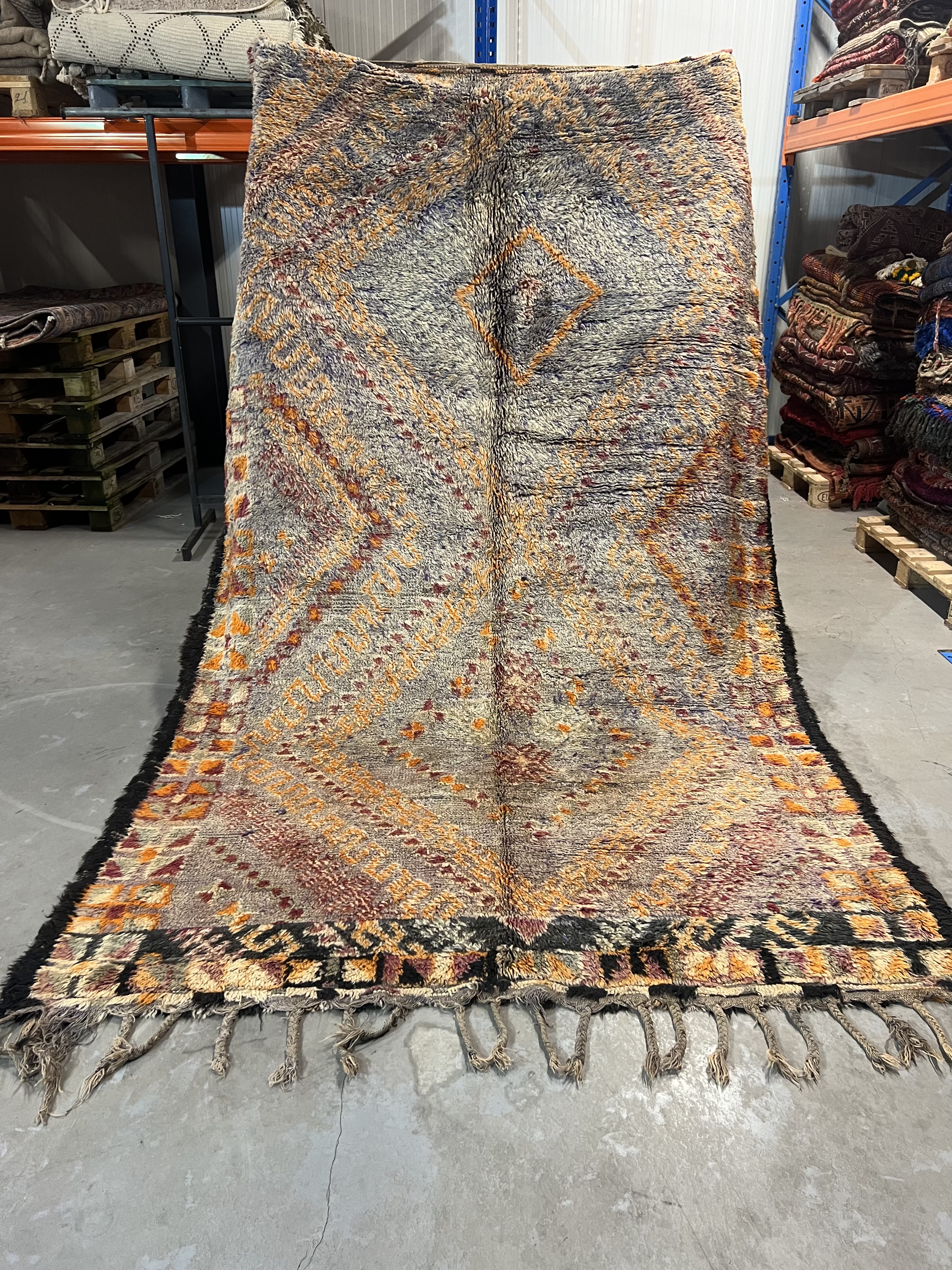 Authentic Beni Mguild Rug  297 x 186 - Moroccan Beni Ouarain rug