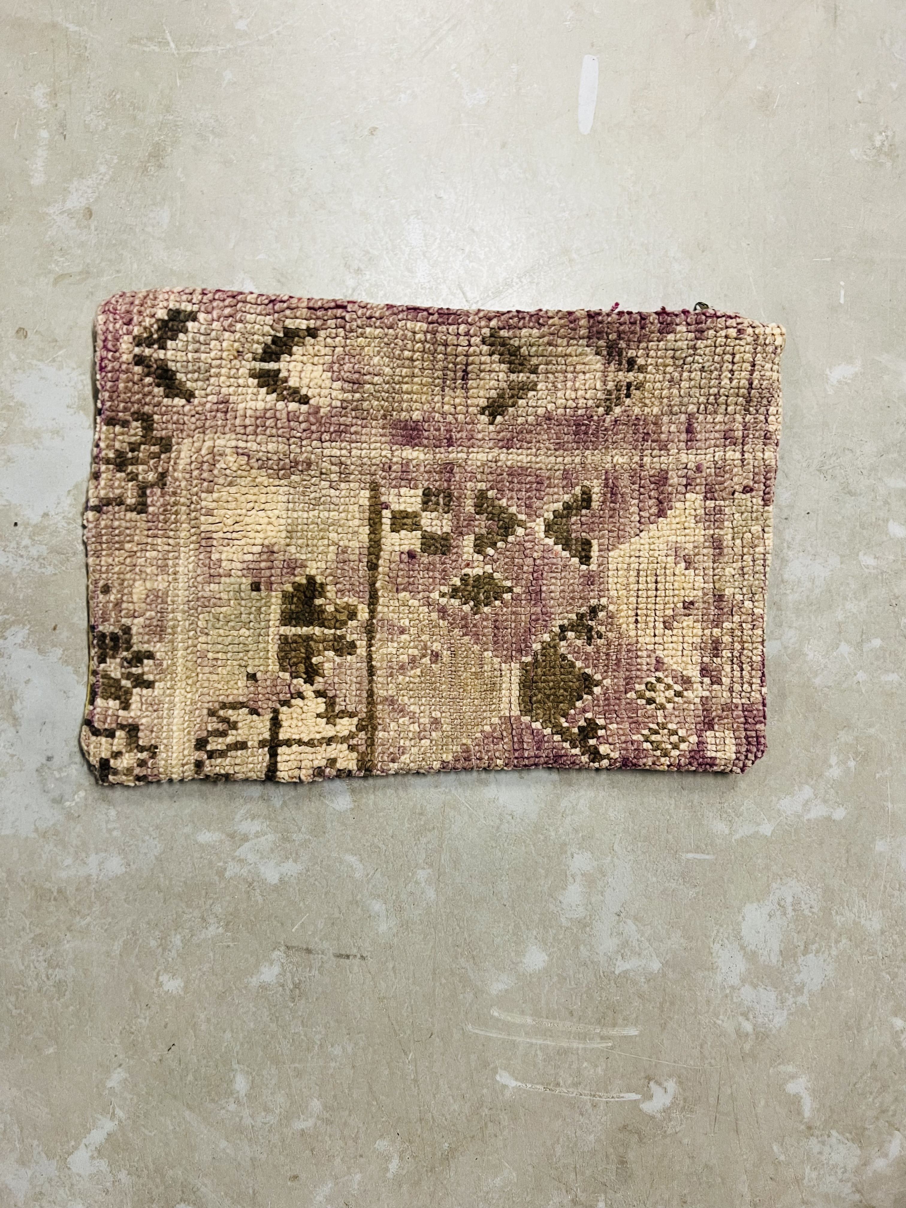 Berber Kilim Pillow 116 - Moroccan Beni Ouarain rug