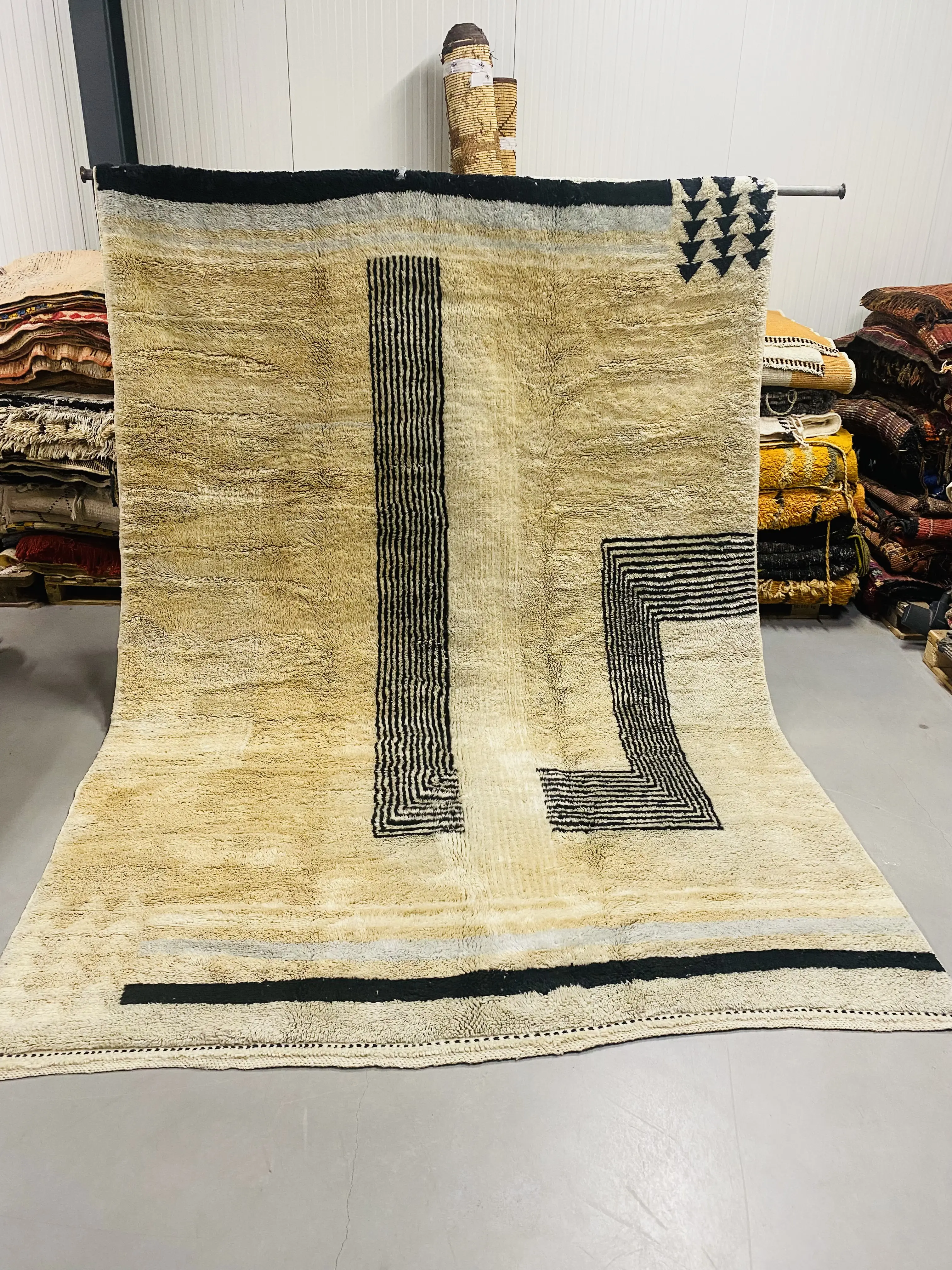 Beni Mrirt rug 328 x 226 Pre Order - Moroccan Beni Ouarain rug