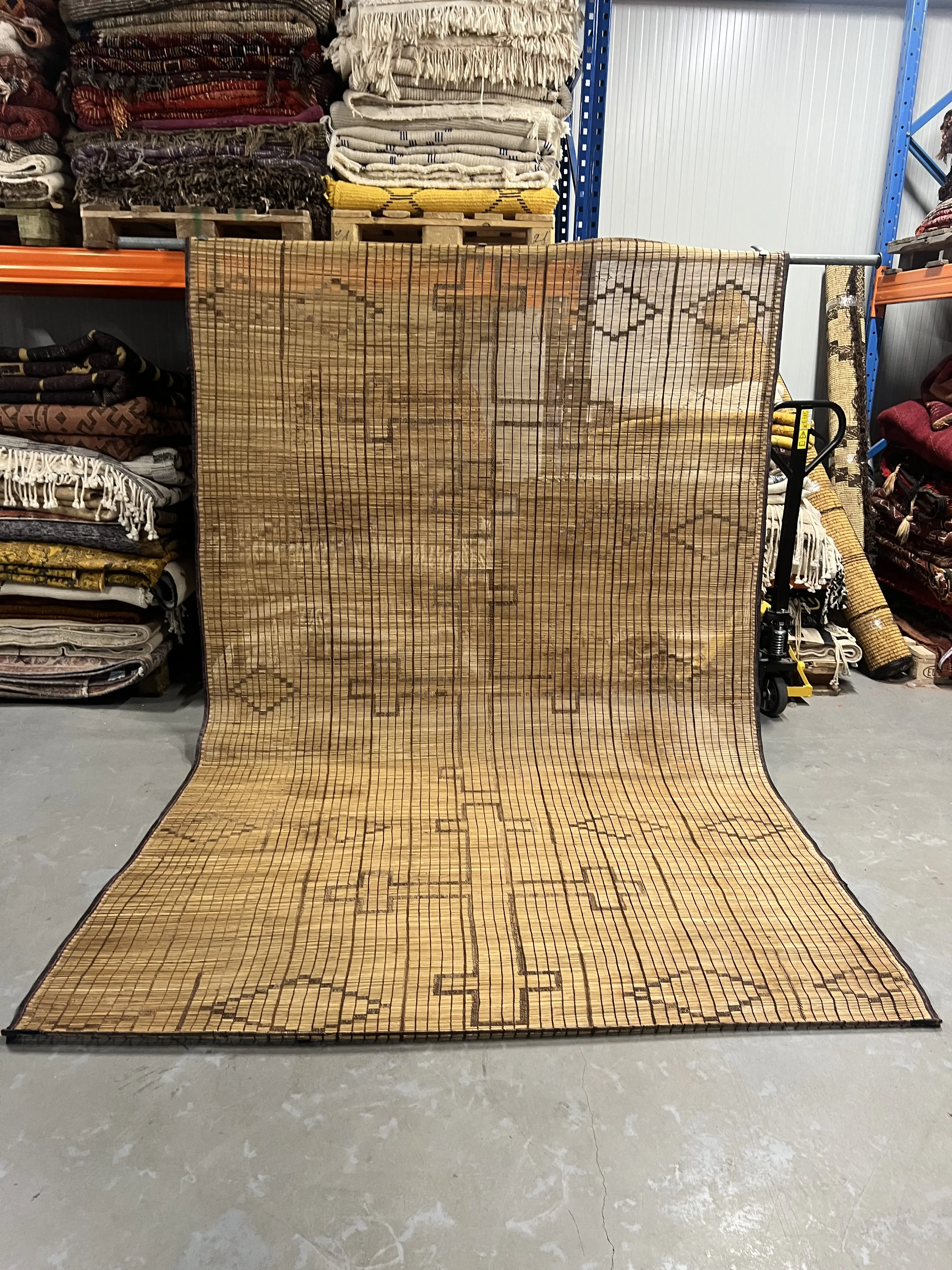 Vintage Tuareg Mat 320 x 200 - Moroccan Beni Ouarain rug