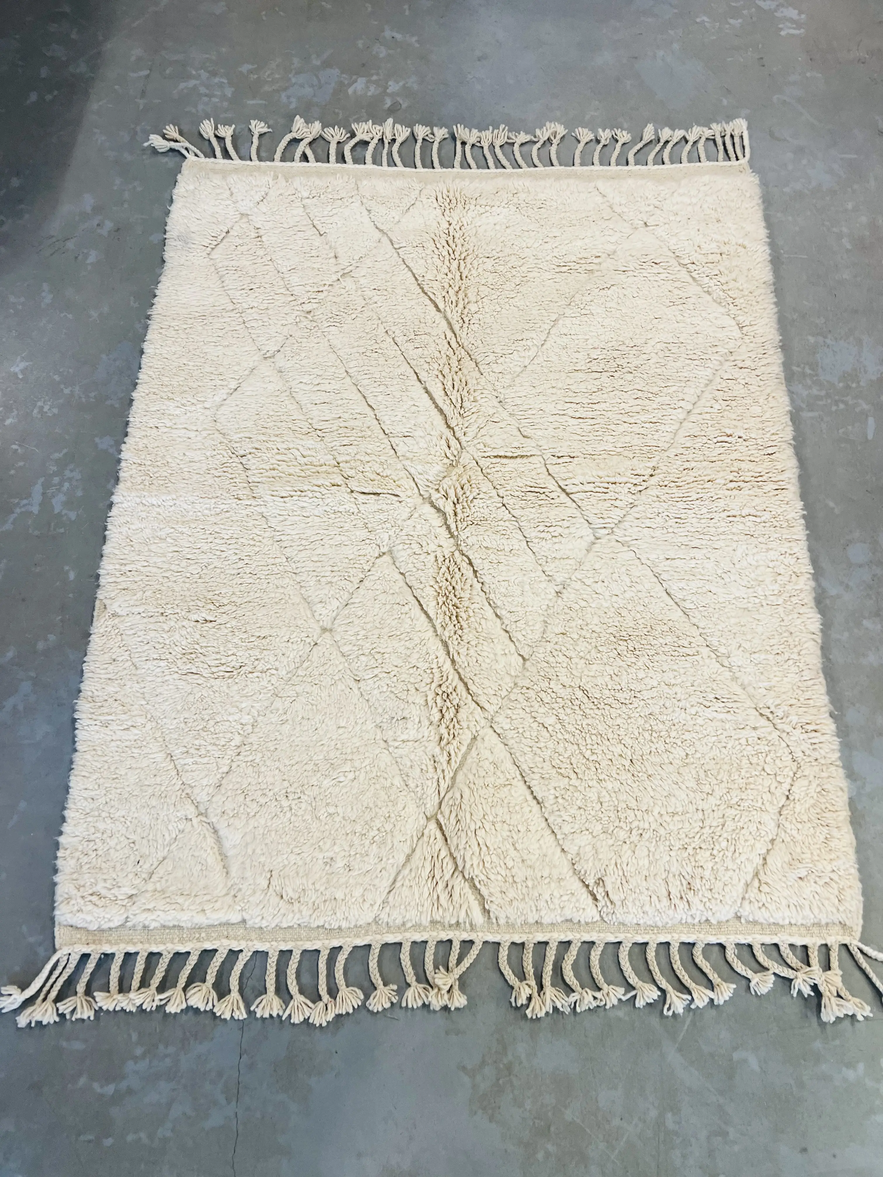 Modern Beni Ouarain Rug 200 x 160 - Moroccan Beni Ouarain rug
